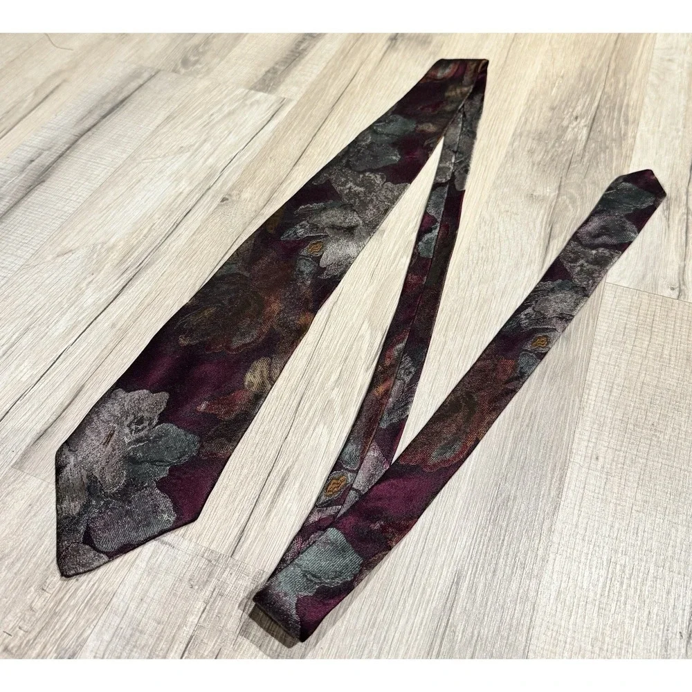 Vintage Bachrach 100% Silk Burgundy/Gold/Gray Floral Woven Classic Men's Tie